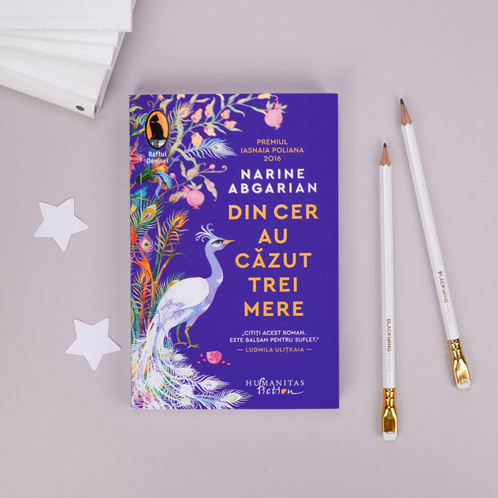Carte - Din cer au cazut trei mere