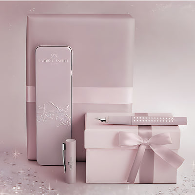 idee cadou pentru profesoare - Cutie cadou cu stilou elegant rose metalic Faber-Castell