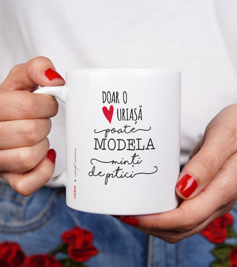 Cadou pentru invatatoare/educatoare - Cana personalizata - Giant Heart 2