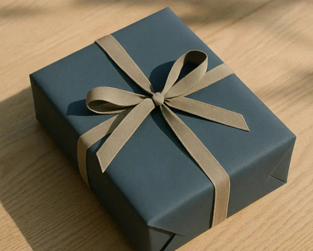 Un set de birou elegant sau un WonderGiftBOX tematic: cadouri potrivite pentru sefi