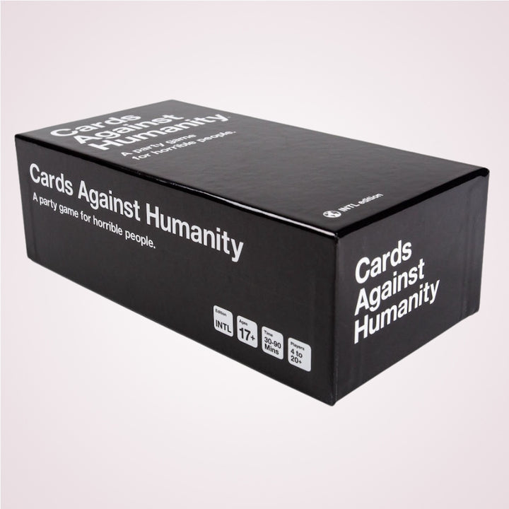 Cadou amuzant pentru prieteni. Cards Against Humanity 2.0 international edition, limba engleza, 17+ ani 4