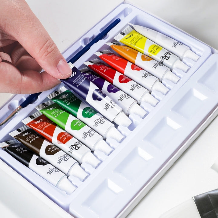 Cutie cu 12 culori Tempera, 5 ml - in mana