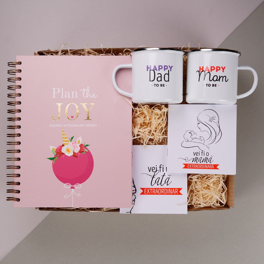 Pachet cadou pentru viitori parinti cu Agenda de sarcina Plan the Joy - in cutie