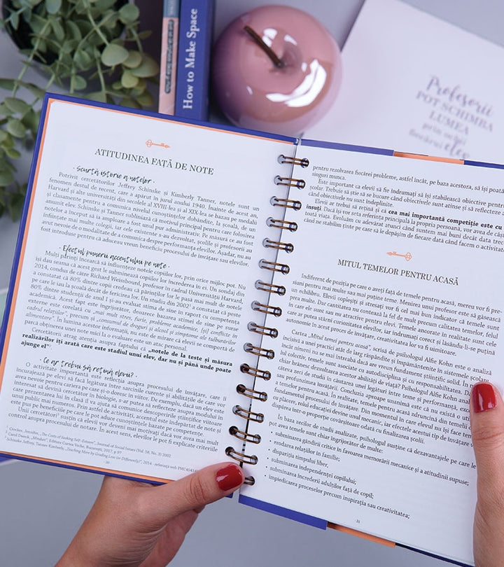 Agenda profesorului care inspira generatii - The Wonder Teacher - cadou pentru profesori - catbox10